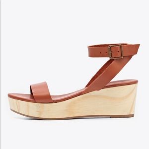 Nisolo Sarita Wooden Wedge Sandal